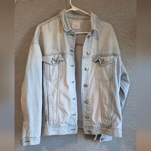 American Eagle Outfitters Light Wash Denim Jacket